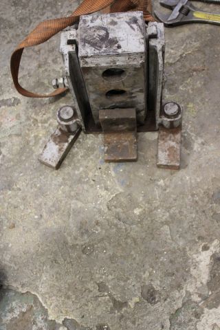764414-3 Magnetic lifting block. Silverstone