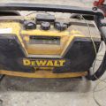 764445-3 Construction radio DeWalt DW911