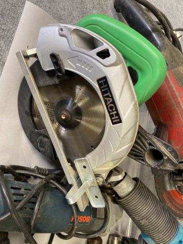 745536-2 Collection of power tools