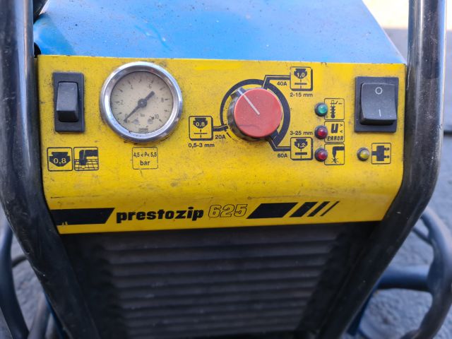 762710-8 Plasma cutter OERLIKON SAF Model Prestozip 625