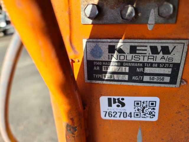 762704-7 KEW Water and sandblasting