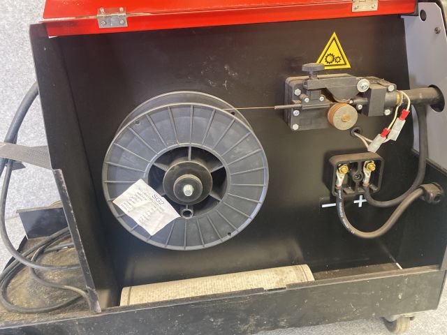 745538-10 MIG Welding - Bravo 155 Combi