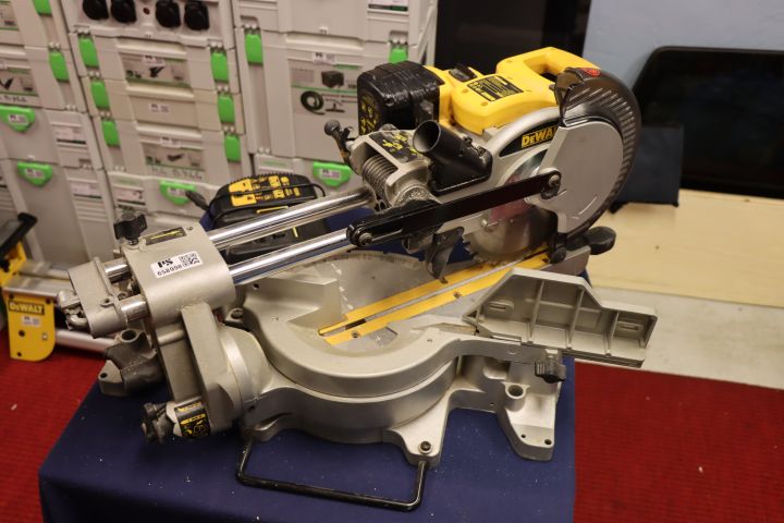 658998-1 Kap / Gersåg Dewalt DW017