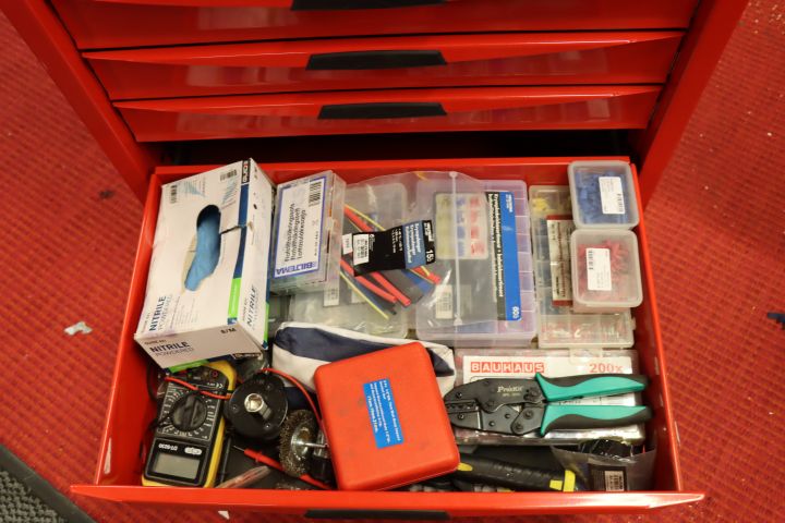 659004-8 Teng Tools Tool trolley with lots of tools