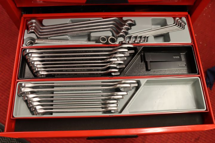 659004-12 Teng Tools Tool trolley with lots of tools