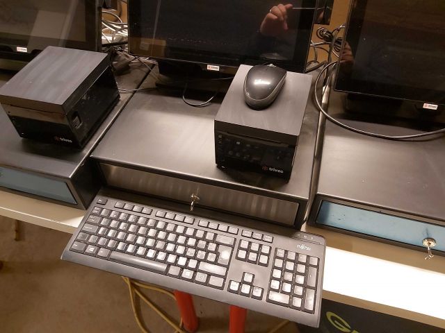 578476-4 Cash register system Trivec Domino with 5 cash registers