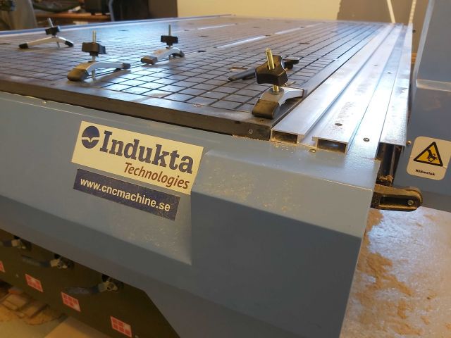 578477-7 CNC milling machine RS-M1325X incl. Flexijet stairbox 360 kit