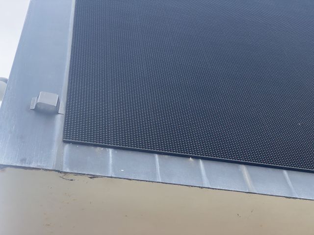 766463-9 Digital advertising screen 64 m2