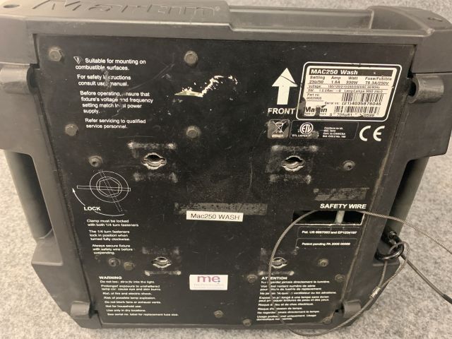 760060-12 Wash MAC250 Martin 2 st inkl Flightcase