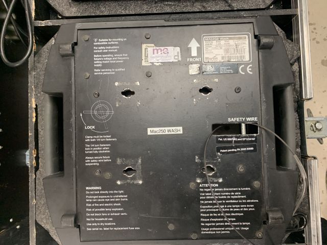 760061-3 Wash MAC250 Martin 2 st inkl Flightcase