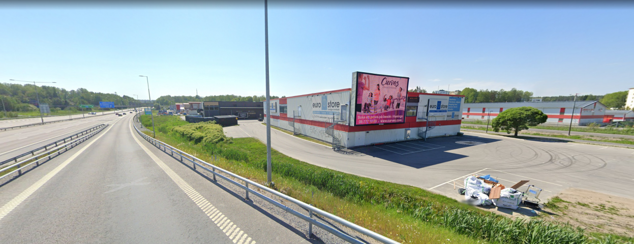 766463-2 Digital advertising screen 64 m2