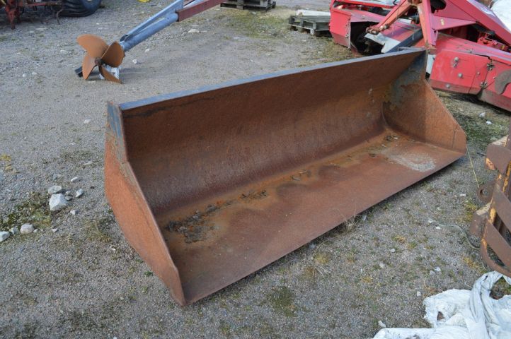 717619-1 Manitou scoop C3R1000, -06