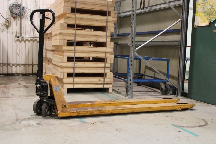 719544-2 Pallet puller long, 2200kg