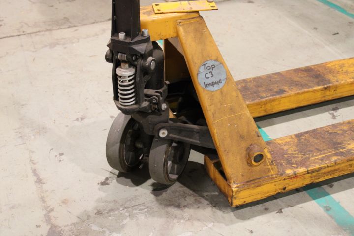 719544-3 Pallet puller long, 2200kg