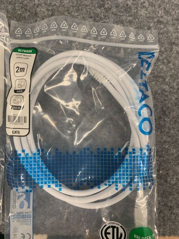 760089-8 IT materials, cables, headphones, etc.