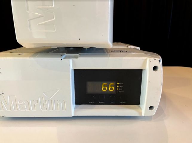 717625-4 Martin MAC 250, 5 pcs krypton, 4 pcs wash with flight case