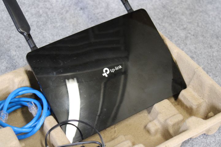 662052-7 Router - TP-Link AC750, Archer MR200