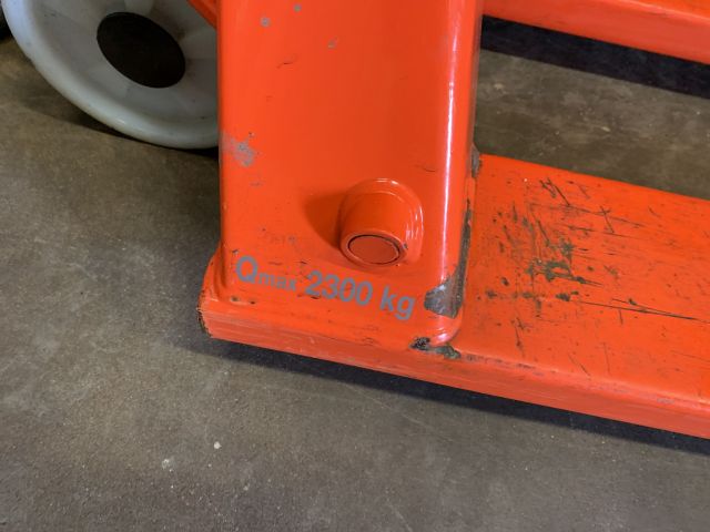 758571-6 Pallet puller 3 pcs 2300kg