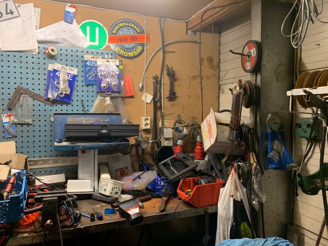 758545-8 Verkstadsinredning och innehåll