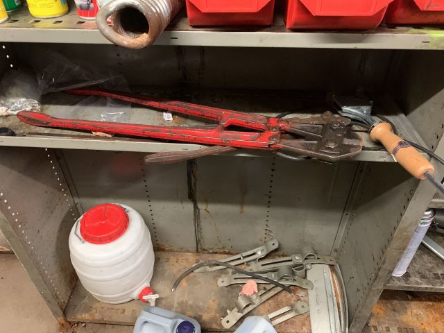 758545-25 Verkstadsinredning och innehåll