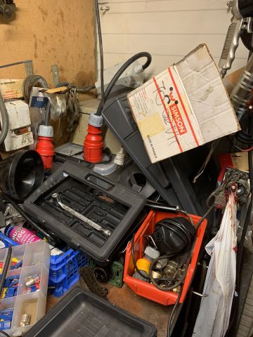 758545-36 Verkstadsinredning och innehåll