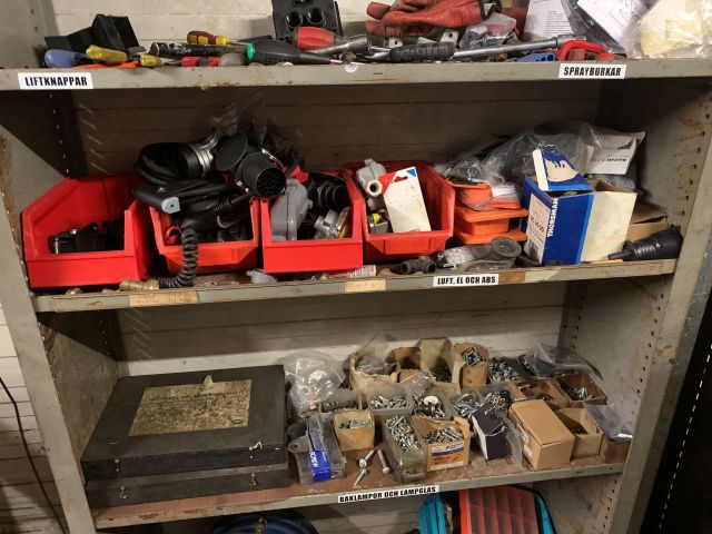 758545-41 Verkstadsinredning och innehåll