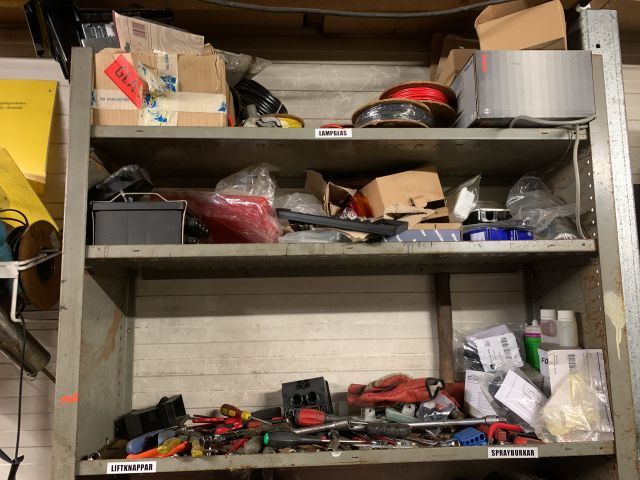 758545-43 Verkstadsinredning och innehåll