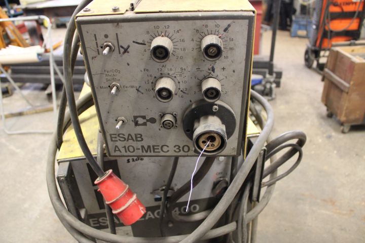 764558-4 MIG welder with feeder ESAB LAG 400