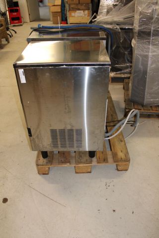 624877-3 Ice machine (ice cubes) Simag