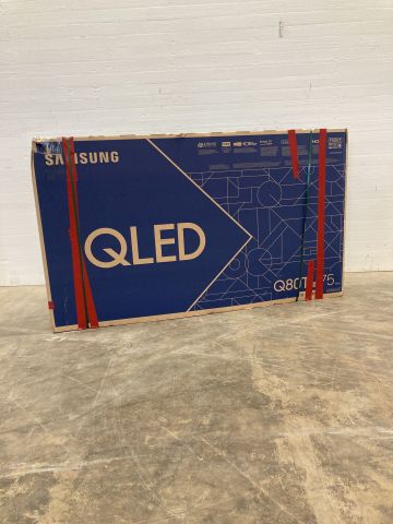 767672-3 75" 4K QLED-TV Samsung QE75Q80TATXXC