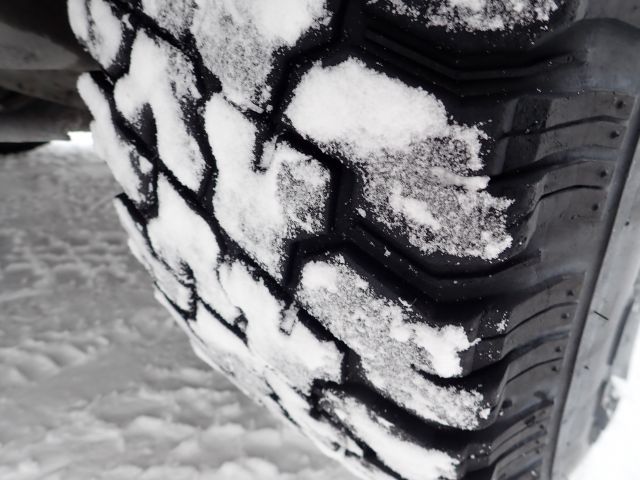 687402-12 A-Tractor Toyota Hilux -2011 Reg: MFE081