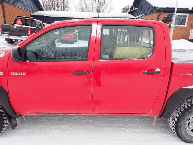 687402-31 A-Tractor Toyota Hilux -2011 Reg: MFE081