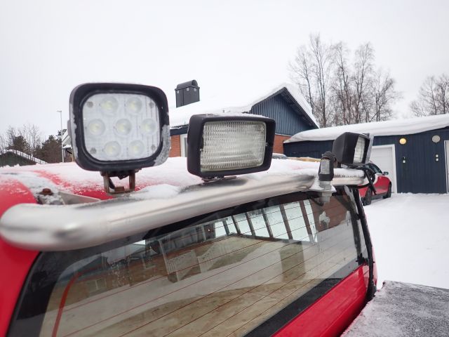 687402-37 A-Tractor Toyota Hilux -2011 Reg: MFE081