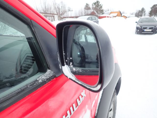 687402-66 A-Tractor Toyota Hilux -2011 Reg: MFE081