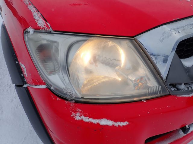 687402-71 A-Tractor Toyota Hilux -2011 Reg: MFE081