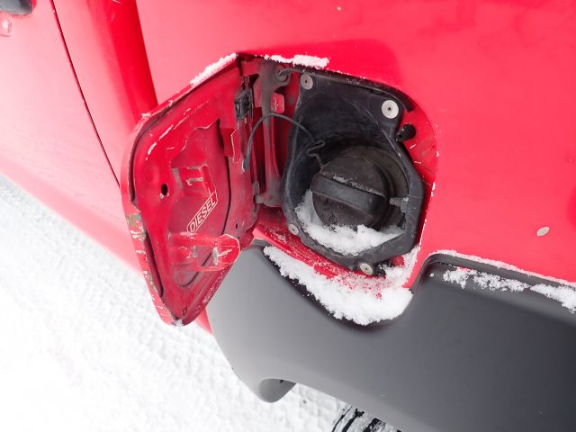 687402-74 A-Tractor Toyota Hilux -2011 Reg: MFE081