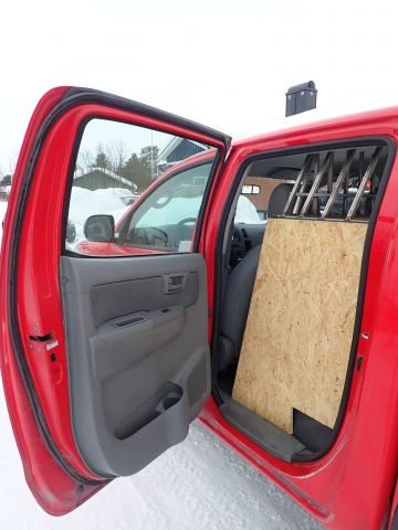 687402-83 A-Tractor Toyota Hilux -2011 Reg: MFE081