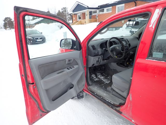 687402-88 A-Tractor Toyota Hilux -2011 Reg: MFE081