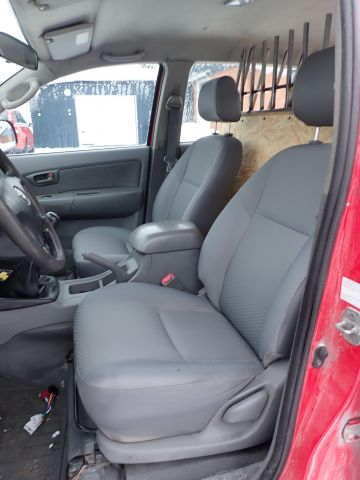 687402-91 A-Tractor Toyota Hilux -2011 Reg: MFE081