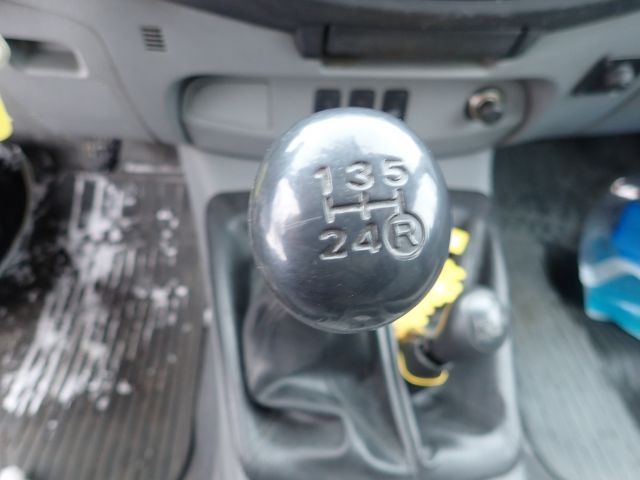 687402-96 A-Tractor Toyota Hilux -2011 Reg: MFE081