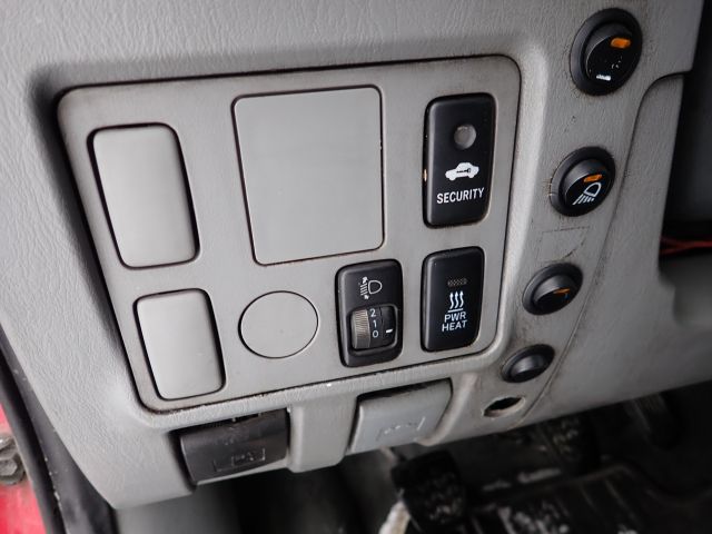 687402-102 A-Tractor Toyota Hilux -2011 Reg: MFE081