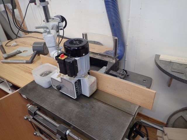 689170-4 Vertical cutter Luna