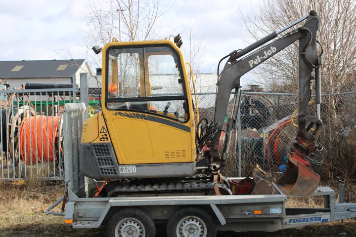 691476-8 Excavator, PEL JOB EB200 -09, with trailer, 3 buckets, frost hook and cutter