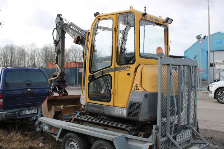 691476-10 Excavator, PEL JOB EB200 -09, with trailer, 3 buckets, frost hook and cutter