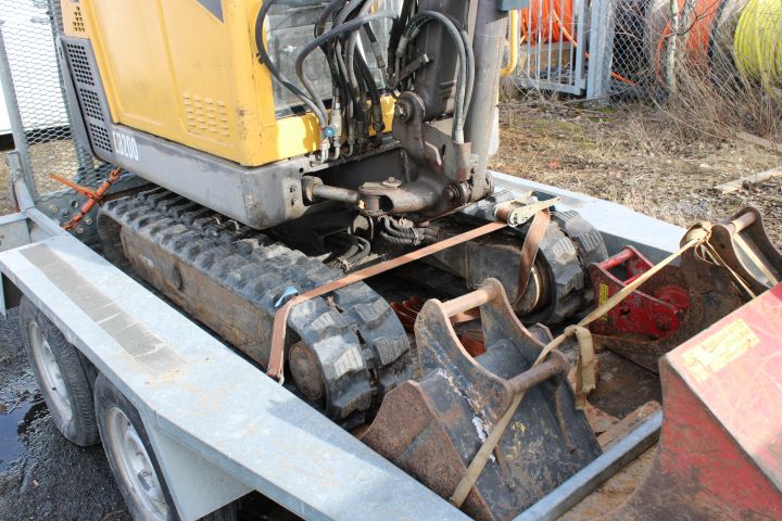 691476-17 Excavator, PEL JOB EB200 -09, with trailer, 3 buckets, frost hook and cutter