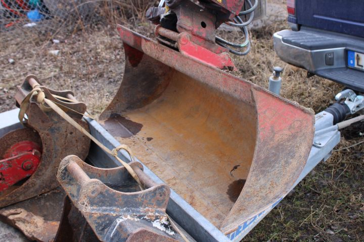 691476-26 Excavator, PEL JOB EB200 -09, with trailer, 3 buckets, frost hook and cutter