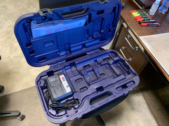 758529-5 Grease sprayer battery-powered Lincoln L 1880 Powerluber