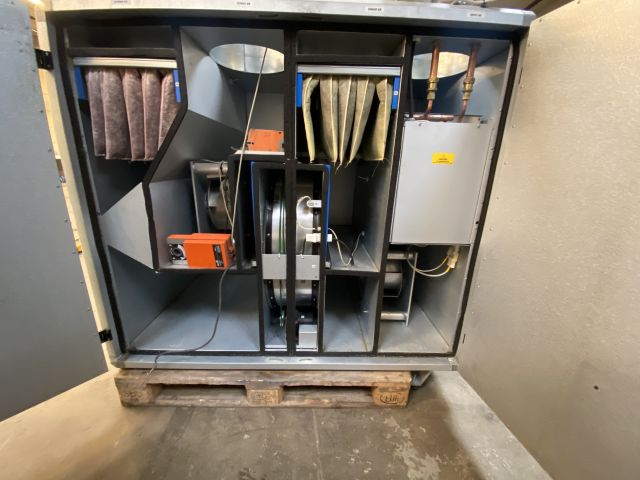 704212-6 Top-connected air handling unit - System Air - model: Topvex TR04