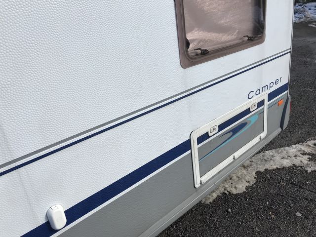 769293-11 Husvagn Dethleffs Camper 2004 ( CEJ 819)