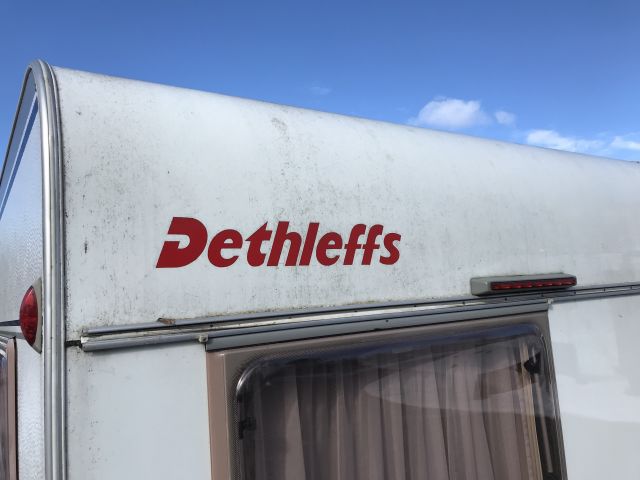 769293-15 Husvagn Dethleffs Camper 2004 ( CEJ 819)